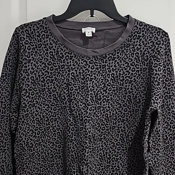 J. Crew Size Medium Leopard Print Sweatshirt and Sweatpants Bundle - like new - Picture 4 of 11